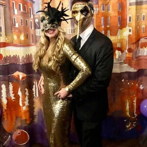 𝅺Akira Chicago black label gold sequins dress small